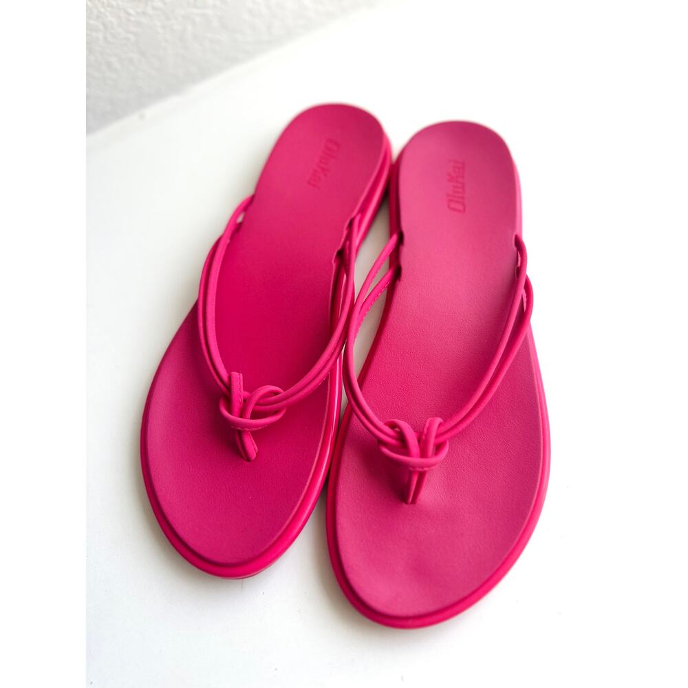 OluKai AKA Pink Flip Flops Size 8 Bright Pink Beach Comfort Sandals